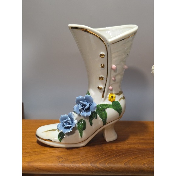 Vintage Ceramic Decorative Shoe/Boot with Flowers 4"x2"x5" tall - Picture 1 of 8